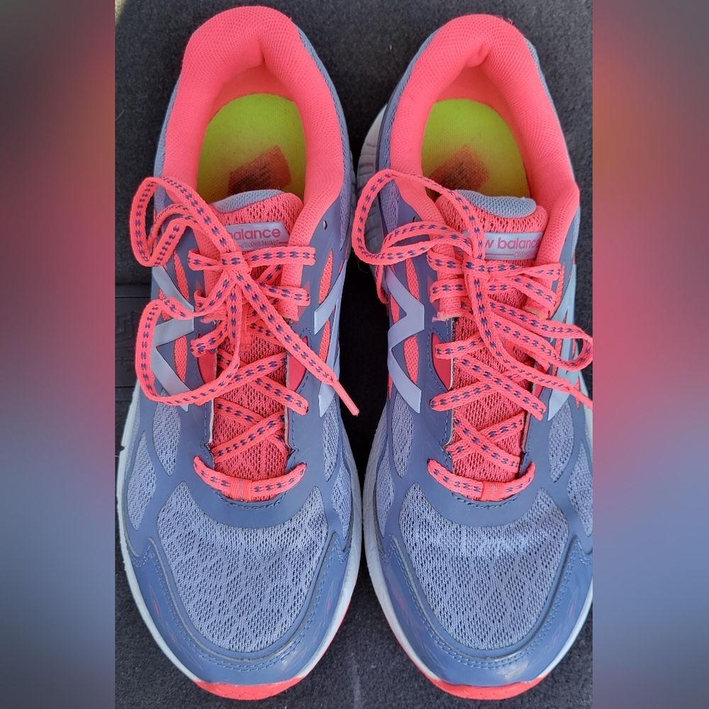 New Balance Women’s Gray & Pink Running Sneakers